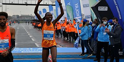 #İstanbul #Maraton #Kenyalı Atlet