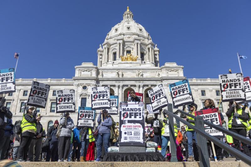 ABD’de 50 eyalette Trump karşıtı gösteri: İstifa çağrıları yapıldı