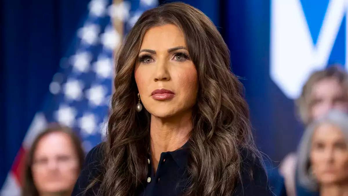 ABD İç Güvenlik Bakanı Noem'in restoranda çantası çalındı