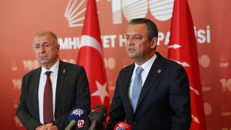 Chp lideri Özel ve Özdağ bir araya geldi - Manşet Haber