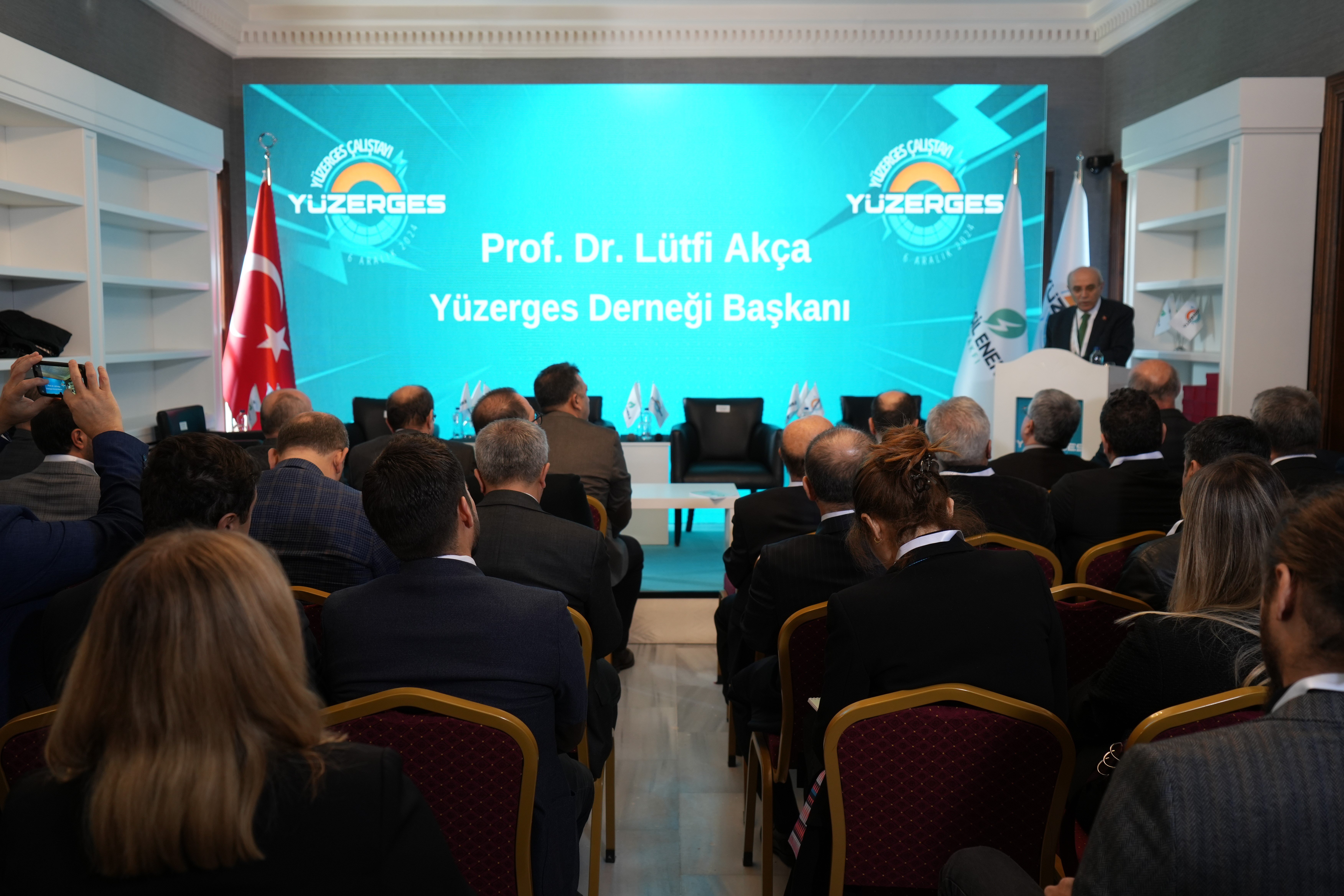 YÜZERGES, ‘Yüzer Güneş Enerjisi Çalıştayı' Düzenledi