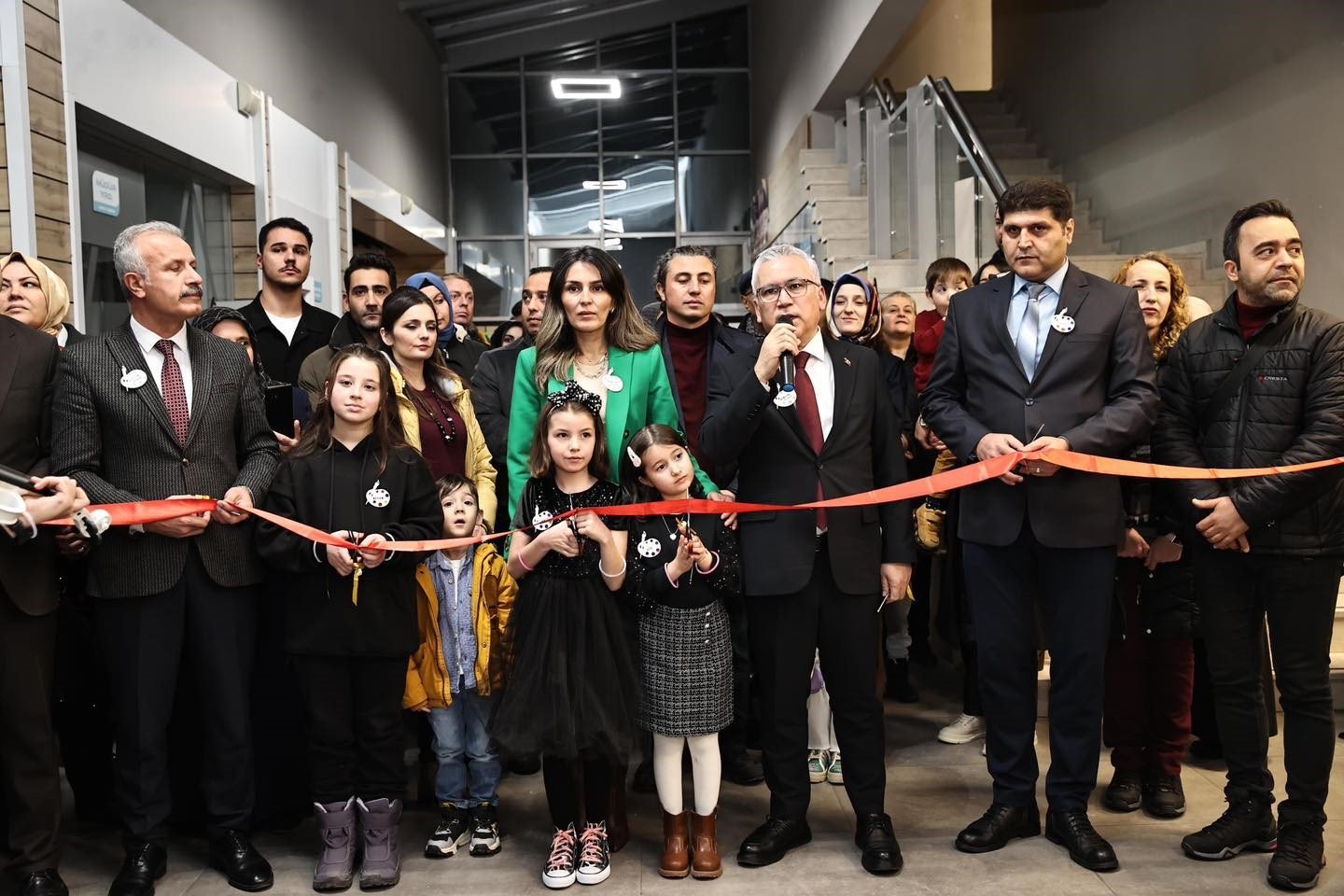 Sivas'ta BİLSEM Öğrencileri Resim Sergisi Açtı