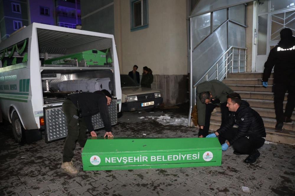 Nevşehir'de kadın cinayeti: Eski nişanlısını tüfekle öldürüp intihar etti