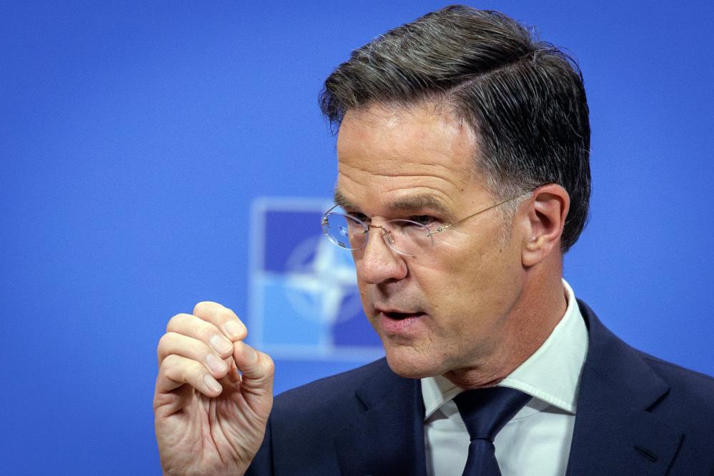 Rutte’den NATO ülkelerine sert uyarı: “Rusça öğrenmemiz gerekebilir”
