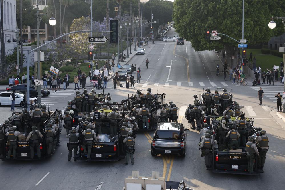 Trump yönetiminden Los Angeles'a ek askeri sevkiyat