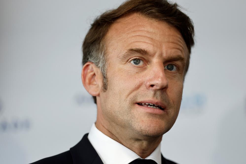 Macron'dan İran’a nükleer uyarı