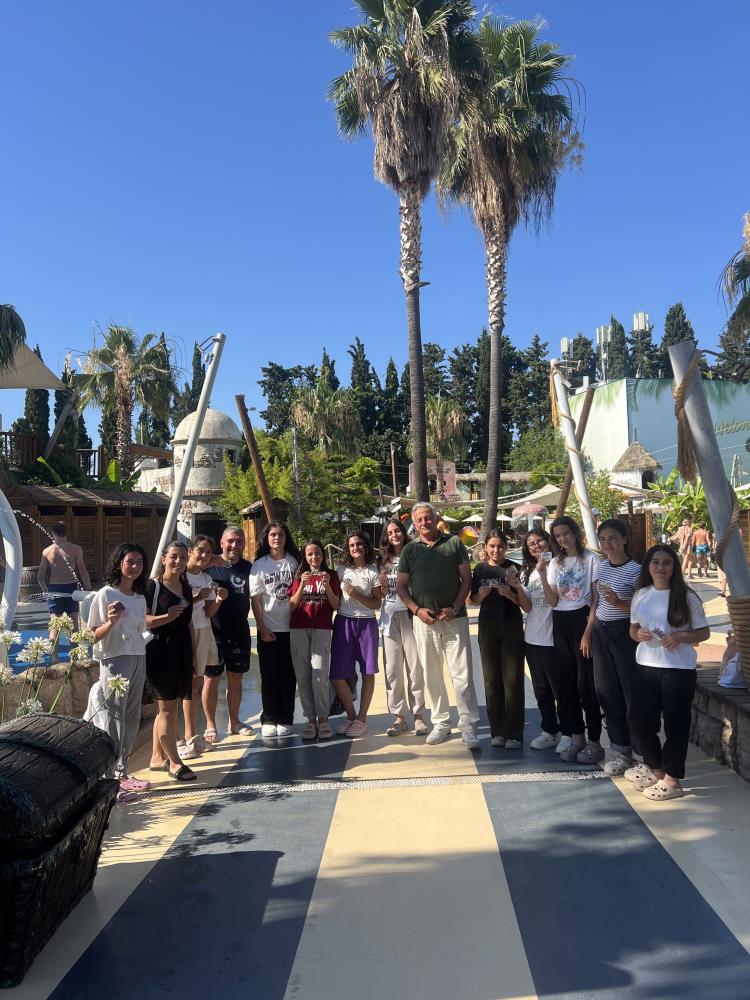 Eğitim, öğretim ve şov bir arada - Manşet Haber