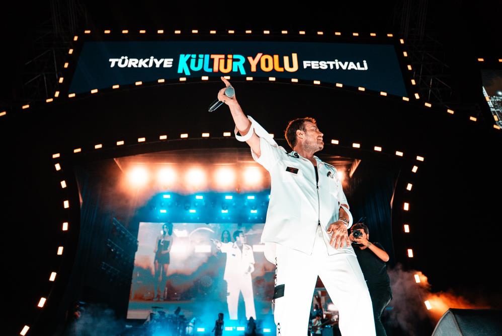 Kültür Yolu Festivali'nde Murat Dalkılıç - Manşet Haber