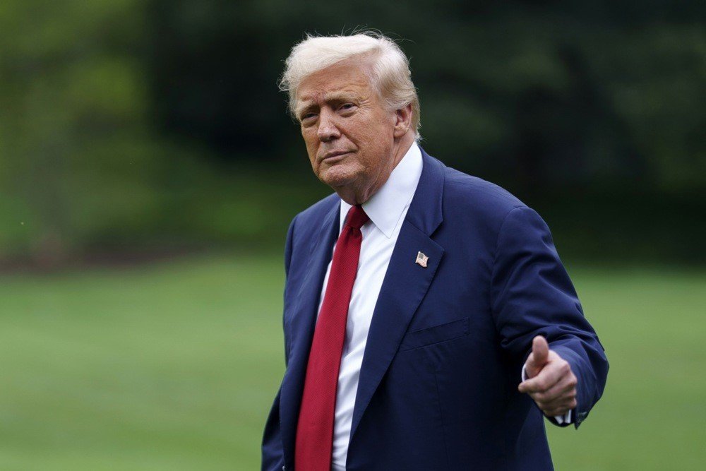 Trump, Katar Başbakanı Al-Thani ile akşam yemeğinde görüştü