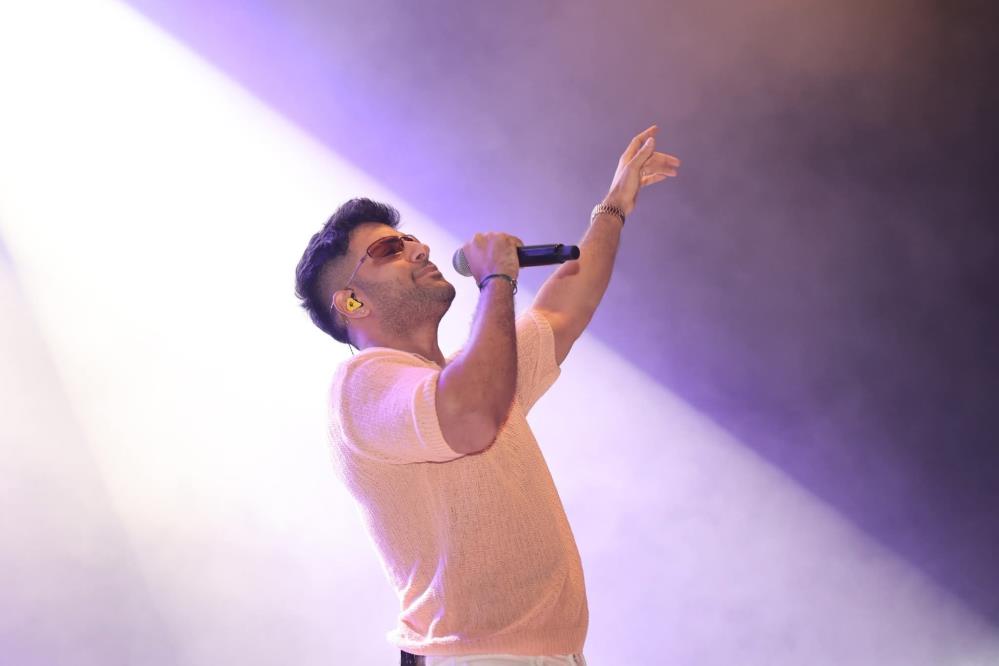 Tavas Zeybek Festivalinde Reynmen unutulmaz gece yaşattı - Manşet Haber