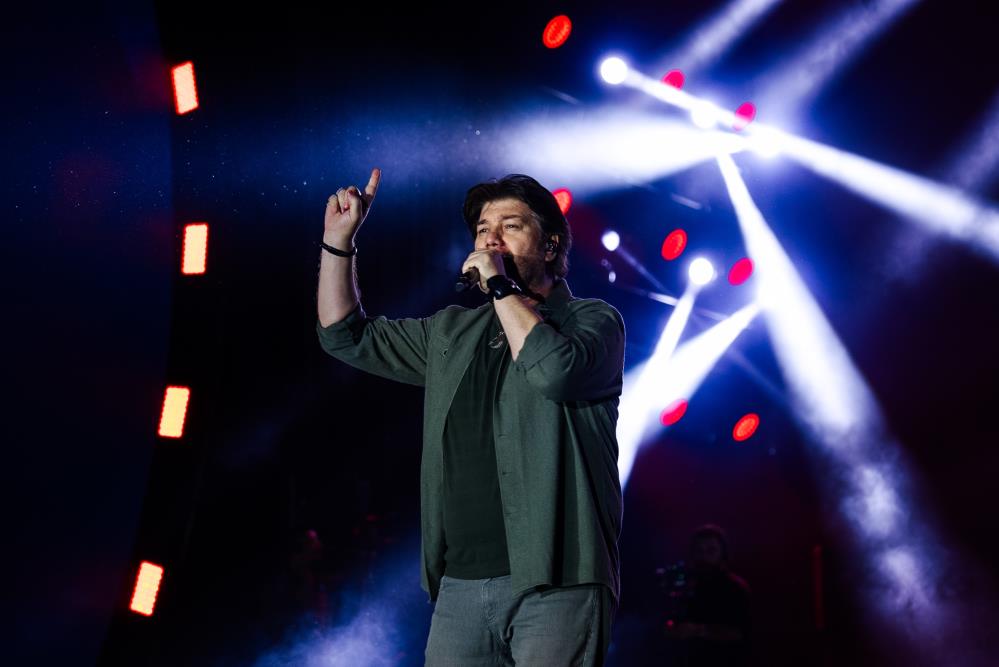 Ahmet Şafak'tan Kayseri'de duygu yüklü gece - Manşet Haber