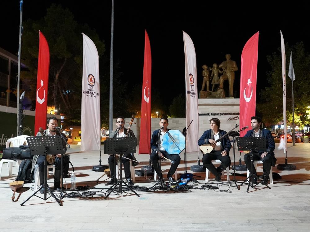 Miryokefalon Zaferinin 849. yıldönümü Çivril’de halk konseriyle kutlandı - Manşet Haber