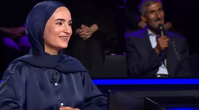 YKS’de çiçeklerle karşılanan öğrenciden “Kim Milyoner Olmak İster?” kazancı - Manşet Haber