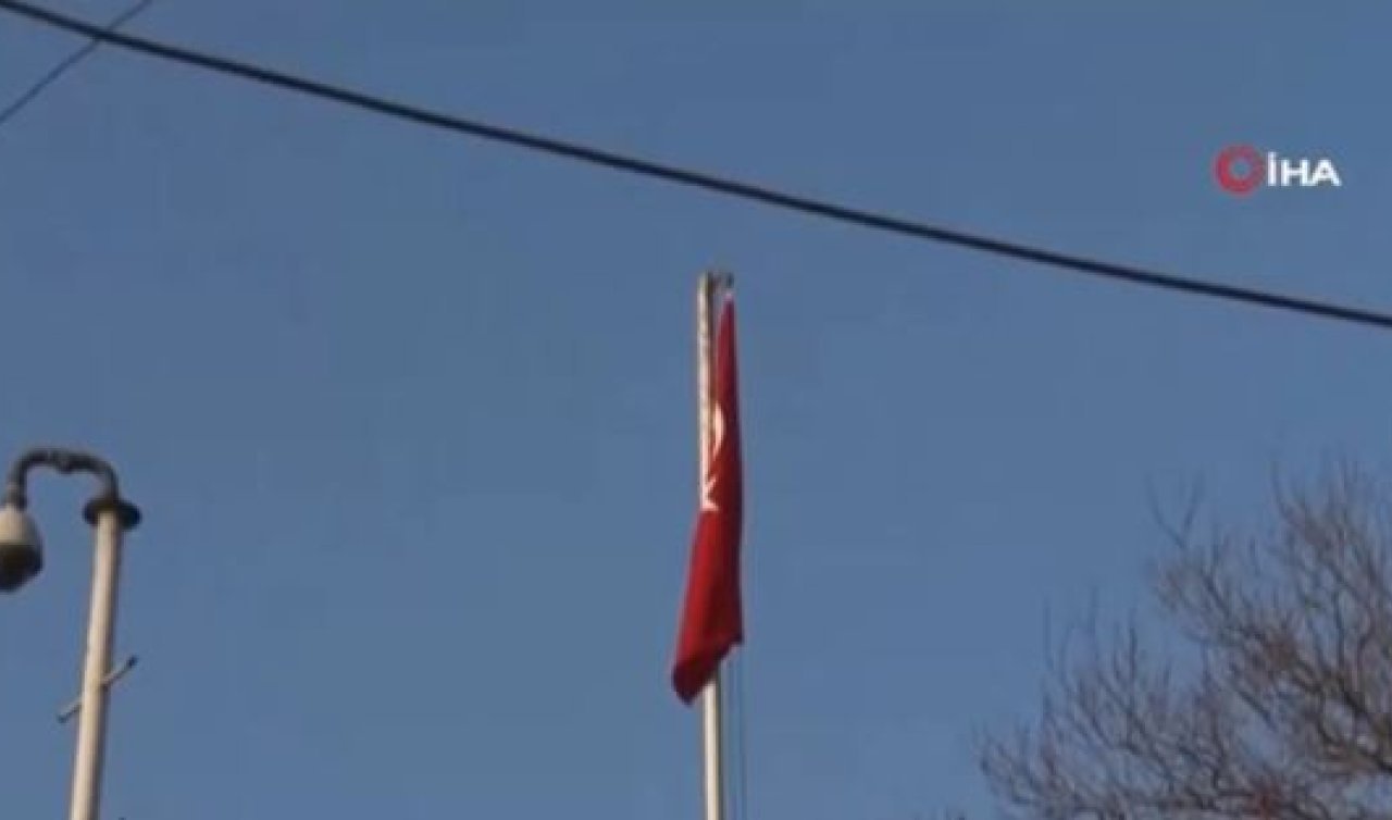 12 Yıl Sonra Şam'da Türk Bayrağı Dalgalanıyor