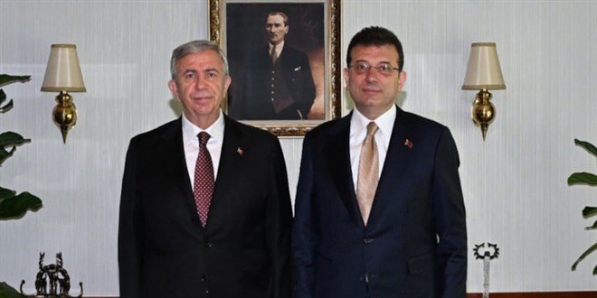 İmamoğlu, Mansur Yavaş'ı Ziyaret Etti