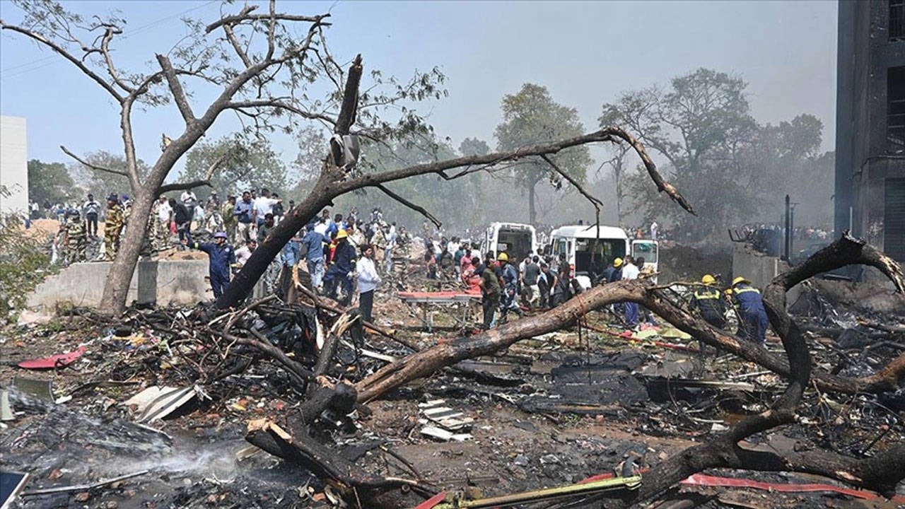 Hindistan’daki trajik Air India kazasında ilk rapor yayınlandı