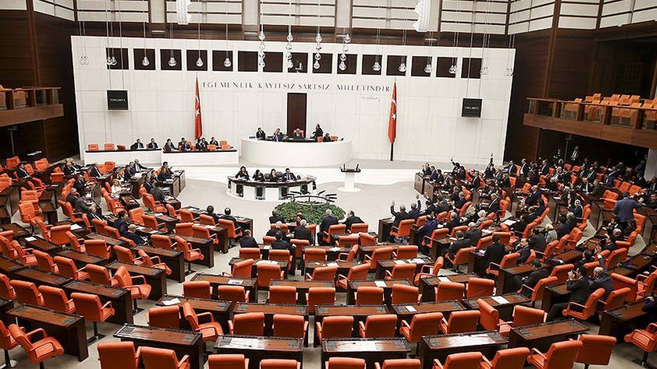 Turizm ve vakıflar düzenlemesi Meclis’te: Yeni cezalar ve teşvikler geliyor