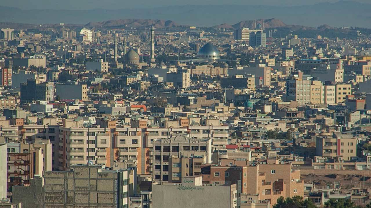 İran’da aşırı sıcaktan tüm kamu kurumları tatil edildi