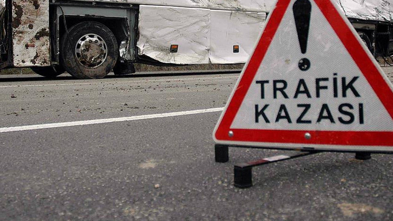 Anadolu Otoyolu Kocaeli mevkisinde kaza! Ankara yönü trafiğe kapandı