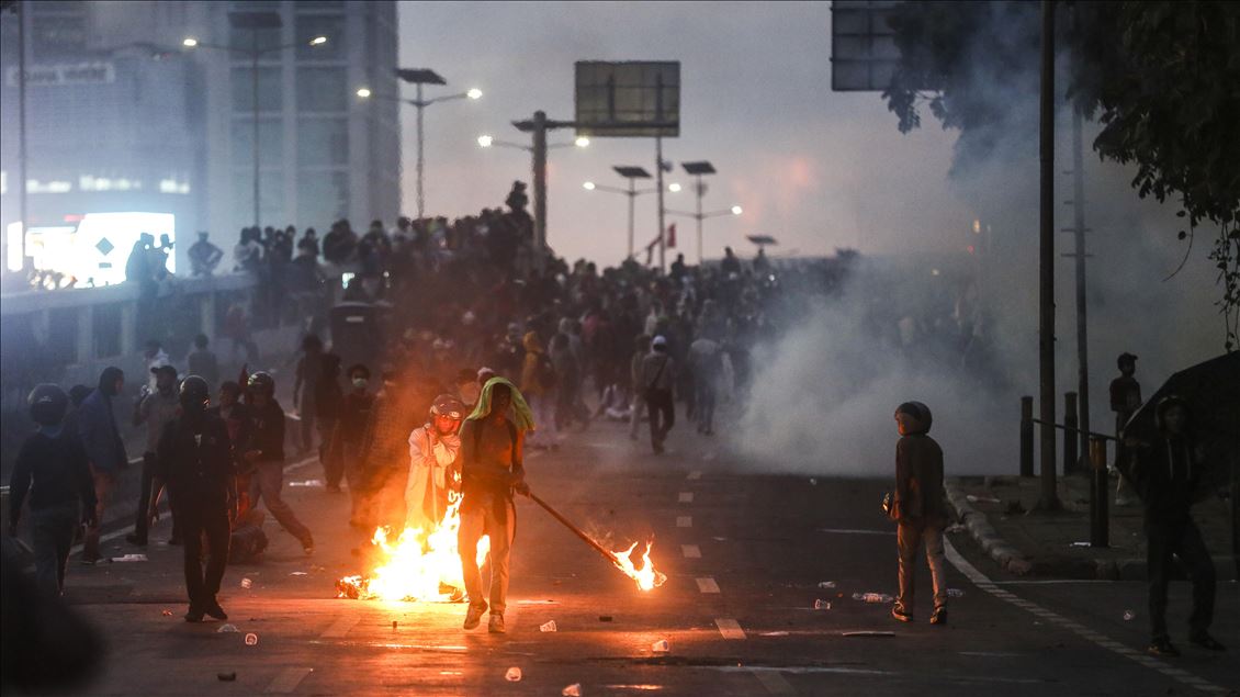 Endonezya'da hükümet karşıtı protestolarda 1 kişi hayatını kaybetti