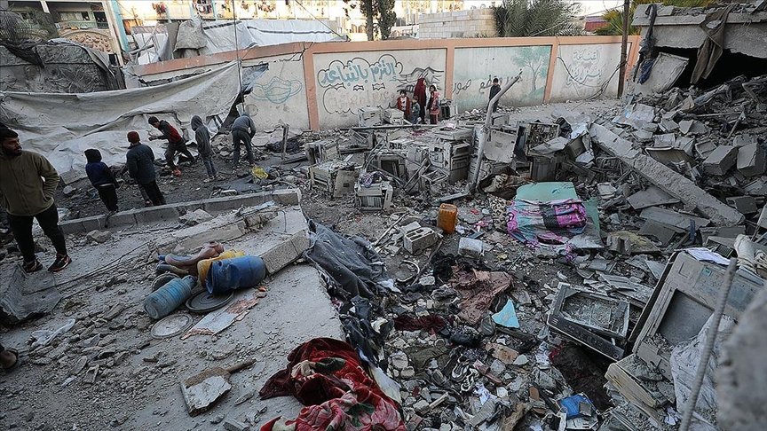 İsrail, Filistin Stadyumu’nu vurdu: Çadırlarda kalan siviller hedef alındı