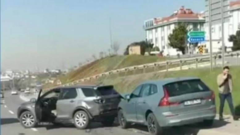 Beşiktaşlı futbolcu trafik kazası geçirdi