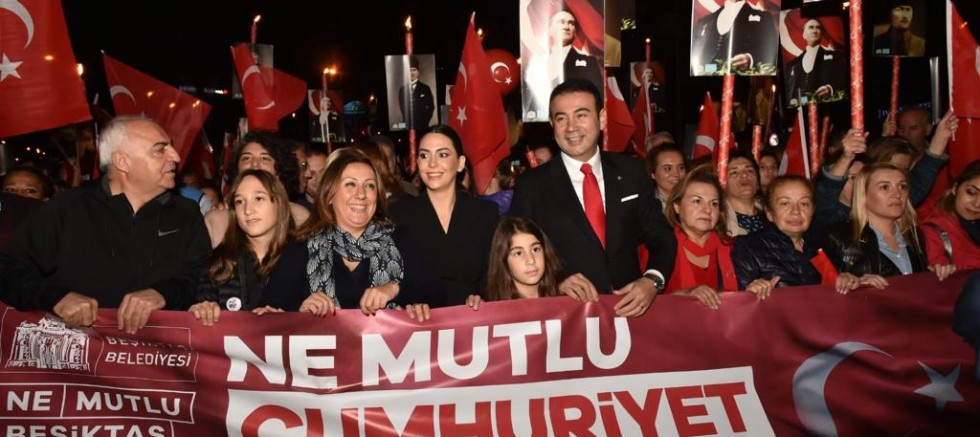 Cumhuriyet Bayramı kutlamaları için Beşiktaş hazır