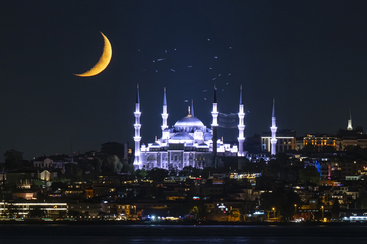 İstanbul'da hilal