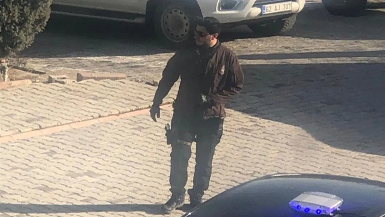 1d892491-c73d-4347-81b2-689f06d75c5e