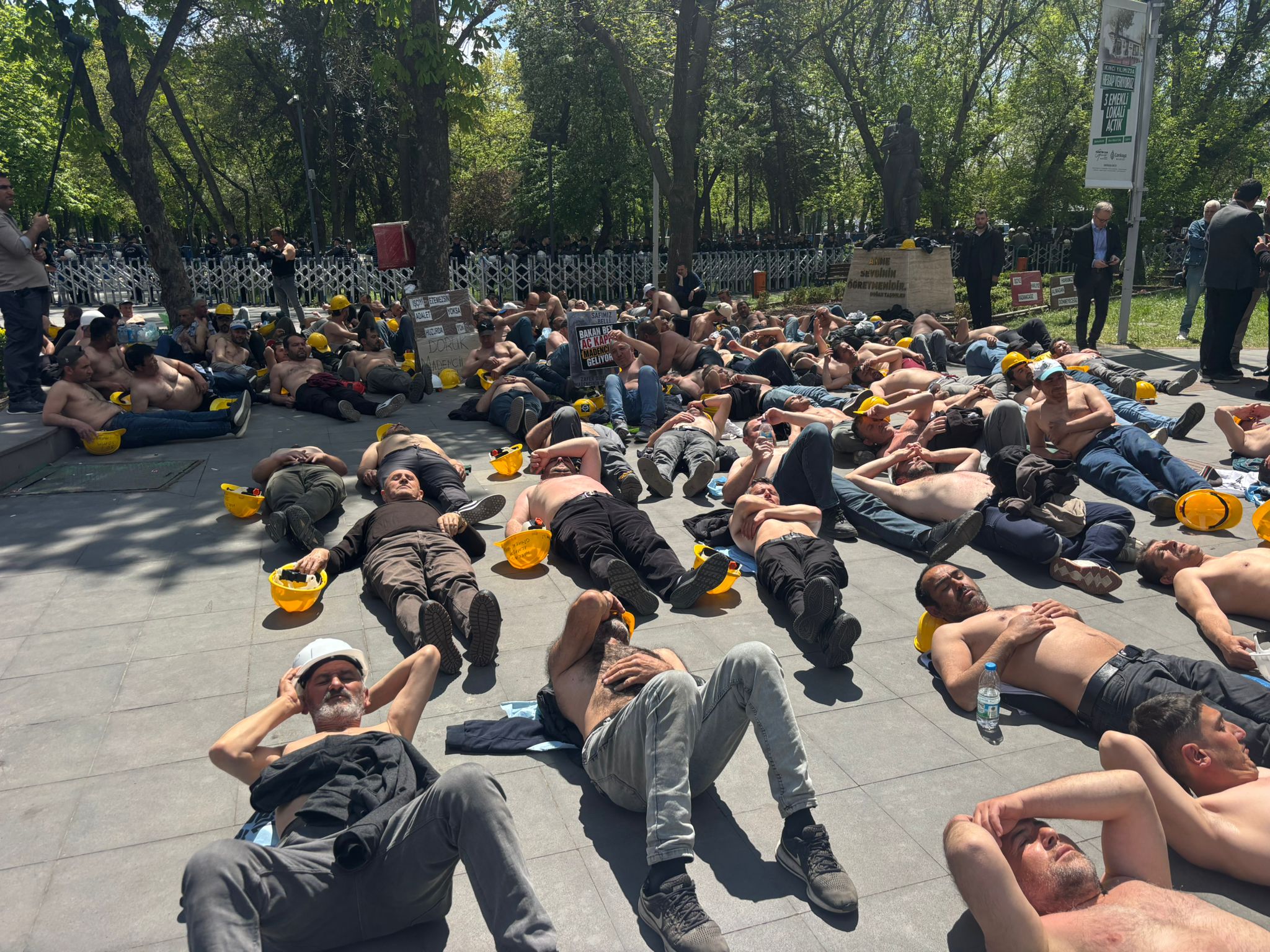 WhatsApp Image 2026-04-27 at 13.27.24