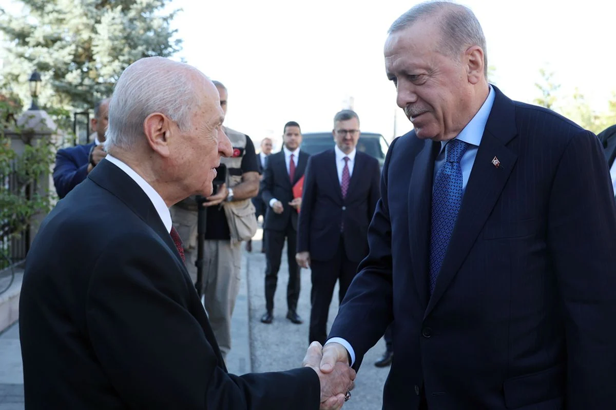 cumhurbaskani-erdogan-ile-mhp-genel-baskani-19794053_4829_amp