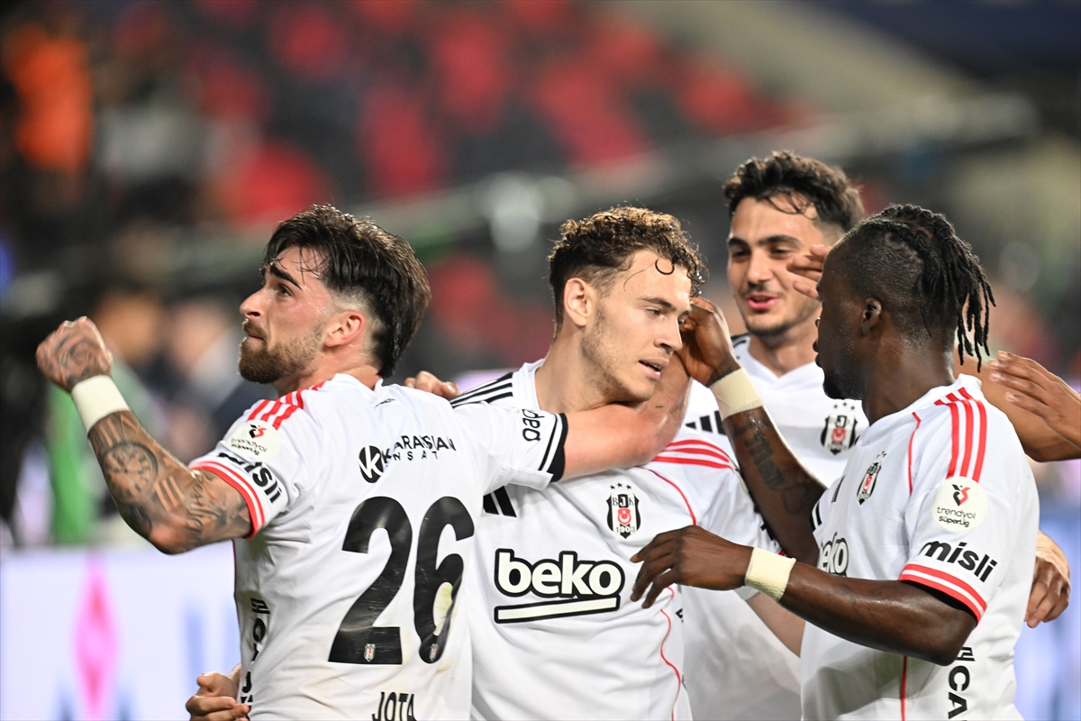 AA-20260501-41265080-41265078-GAZIANTEP_FK_BESIKTAS