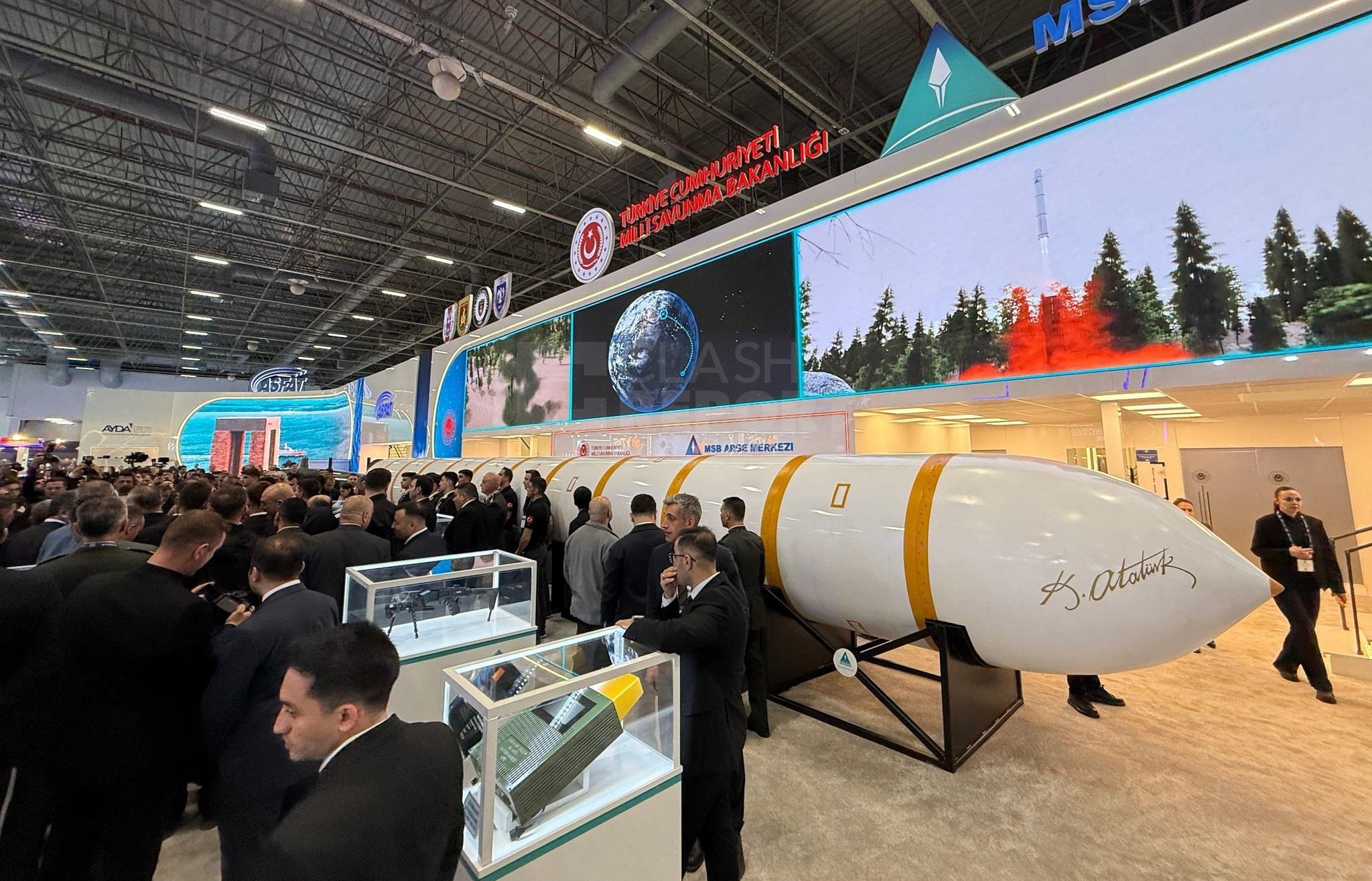 src_340x1912x6-bin-km-menzilli-kitalararasi-fuze-yildirimhan-tanitildi