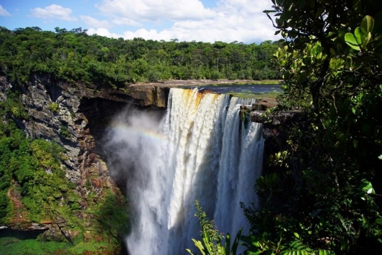 1670169-ingiltere-ile-venezuela-arasinda-esequibo-krizi-alarm-durumuna-geciyoruz-658a60eb6f207
