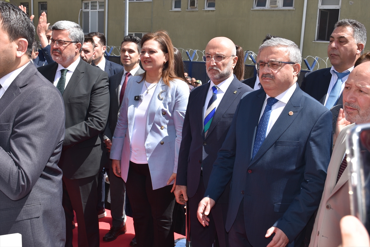 AA-20260513-41367370-41367367-AK_PARTIYE_KATILAN_AFYONKARAHISAR_BELEDIYE_BASKANI_BURCU_KOKSAL_ICIN_KARSILAMA_TORENI_DUZENLENDI