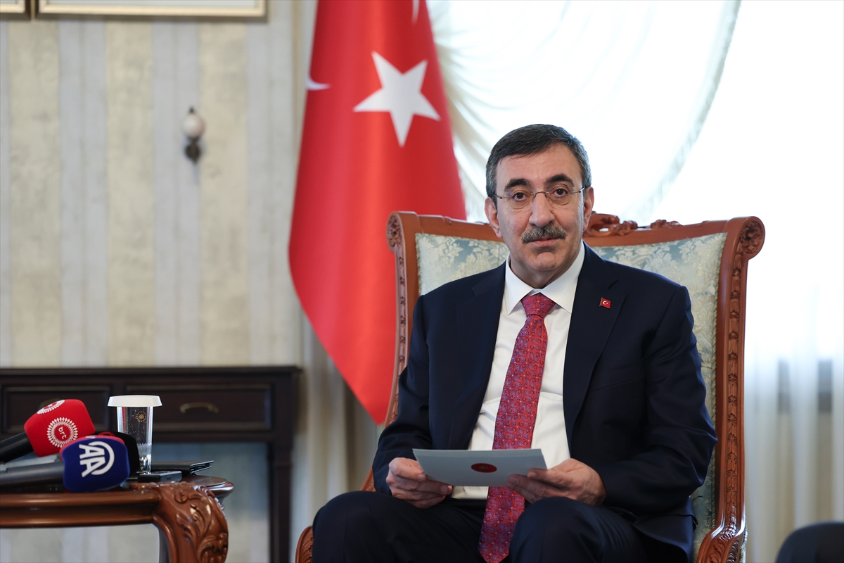 AA-20260520-41440144-41440135-CUMHURBASKANI_YARDIMCISI_YILMAZ_KKTC_BASBAKANI_USTEL_ILE_GORUSTU