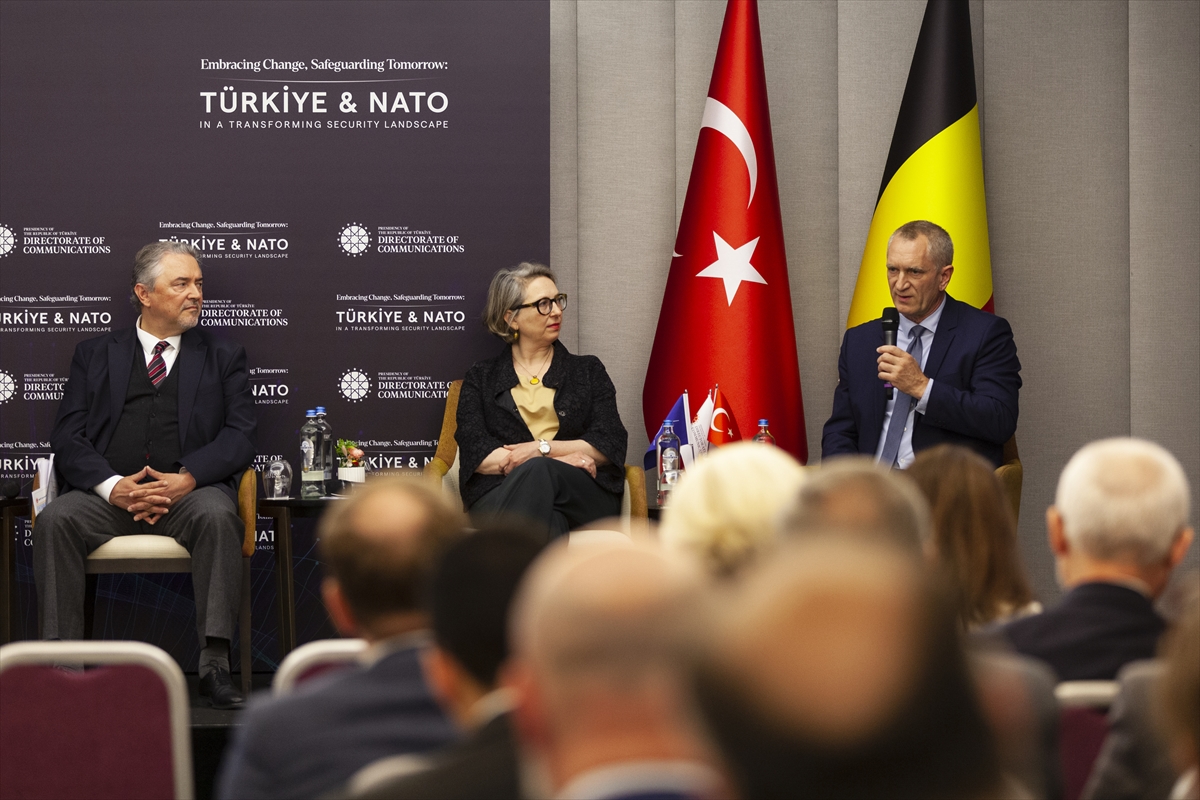 AA-20260521-41448132-41448098-ILETISIM_BASKANLIGININ_BRUKSELDEKI_PANELINDE_DEGISEN_GUVENLIK_ORTAMINDA_TURKIYE_VE_NATO_ELE_ALINDI