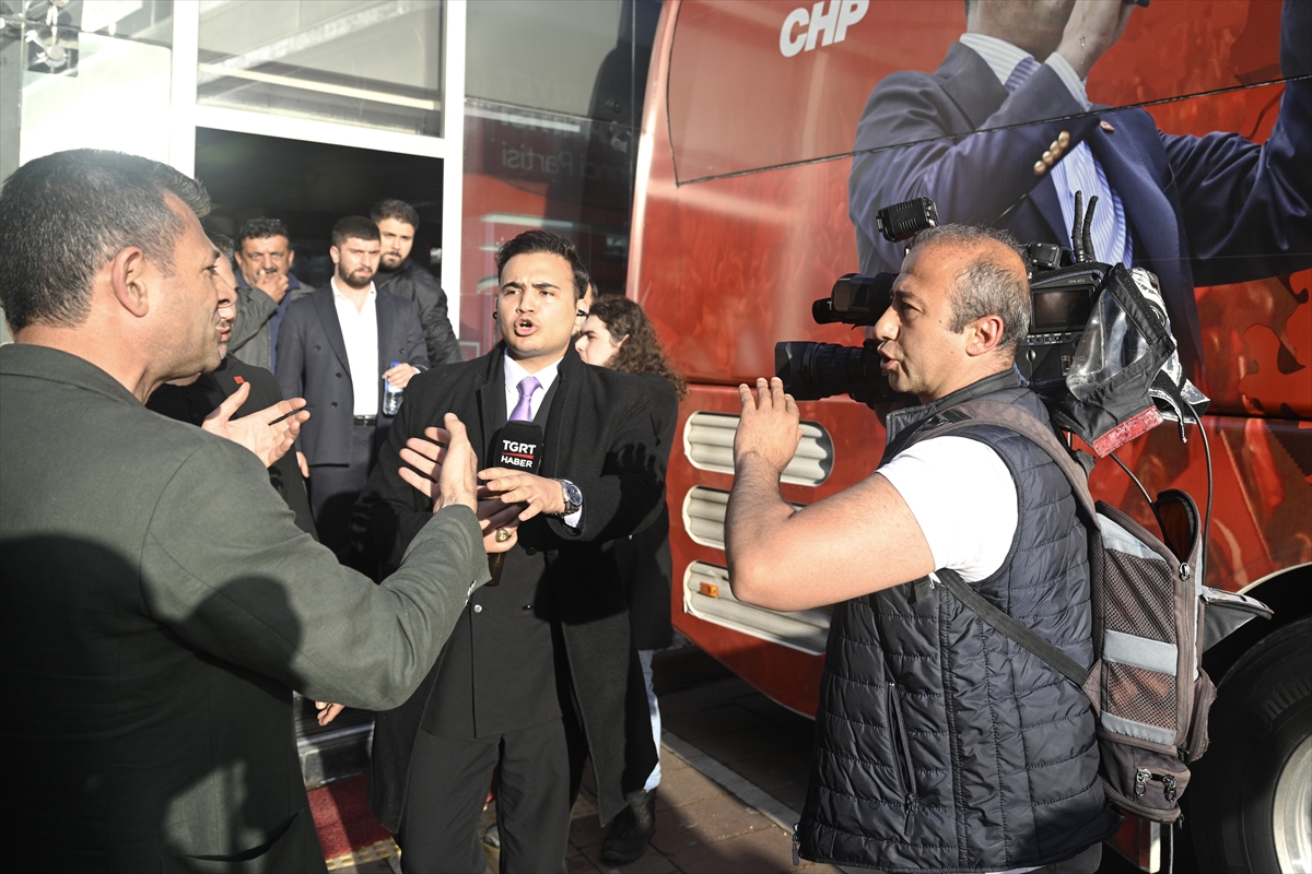 AA-20260521-41459223-41459218-ISTINAFIN_CHP_KURULTAY_DAVASI_KARARININ_ARDINDAN_PARTILILER_CHP_GENEL_MERKEZINE_GELDI