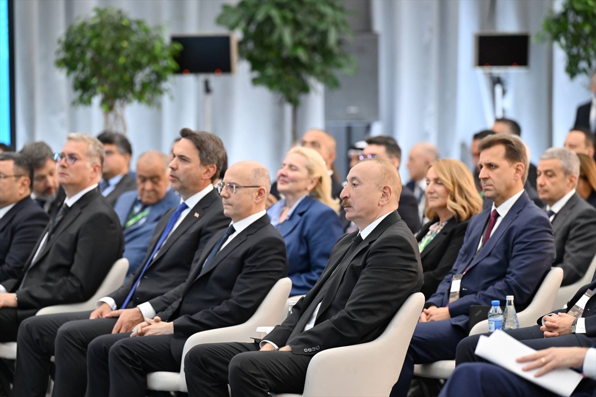 AA-20260601-41545263-41545261-ENERJI_VE_TABII_KAYNAKLAR_BAKANI_BAYRAKTAR_BAKU_ENERJI_HAFTASININ_ACILISINA_KATILDI