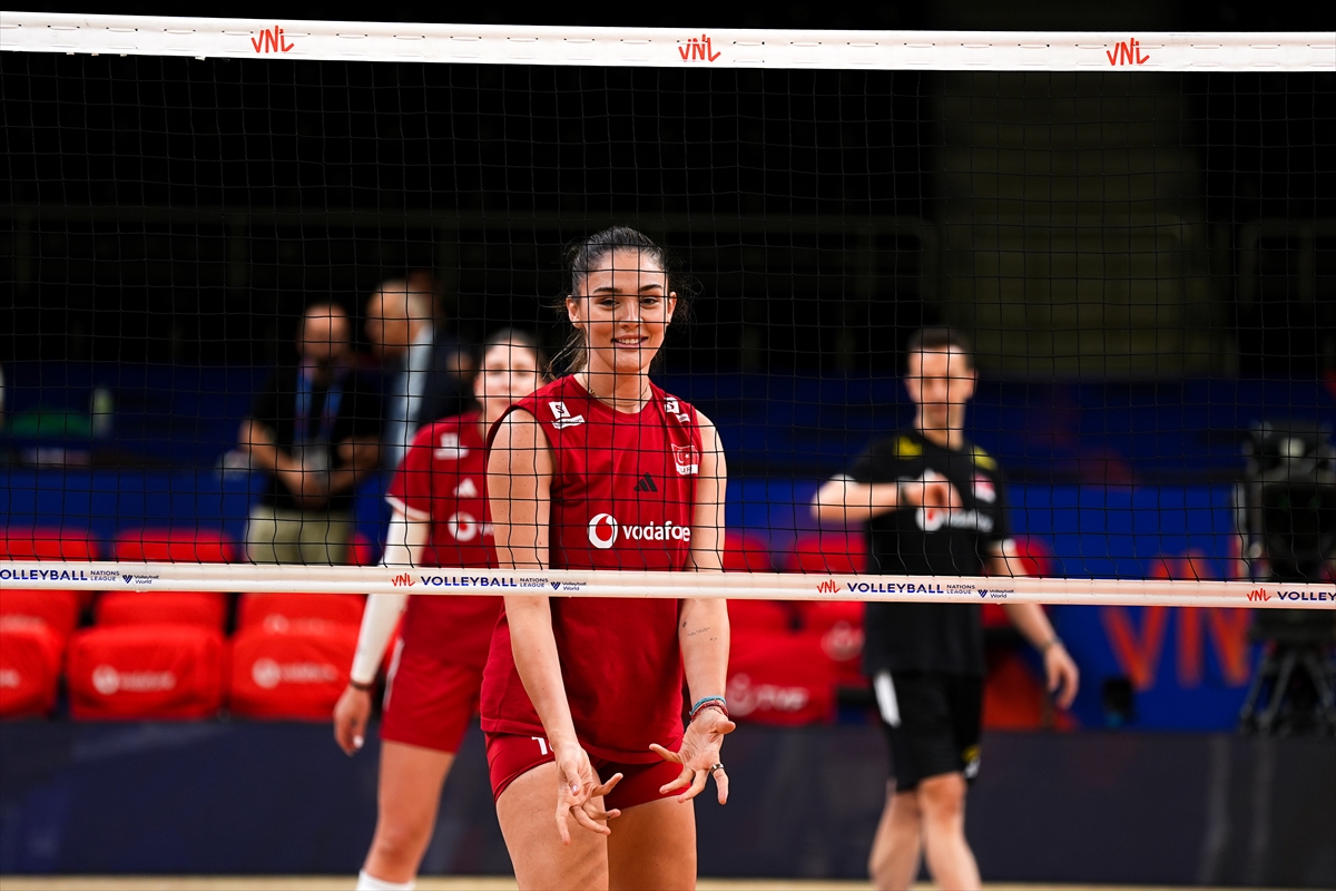 AA-20260616-41691985-41691973-A_MILLI_KADIN_VOLEYBOL_TAKIMINDA_HEDEF_4TE_4