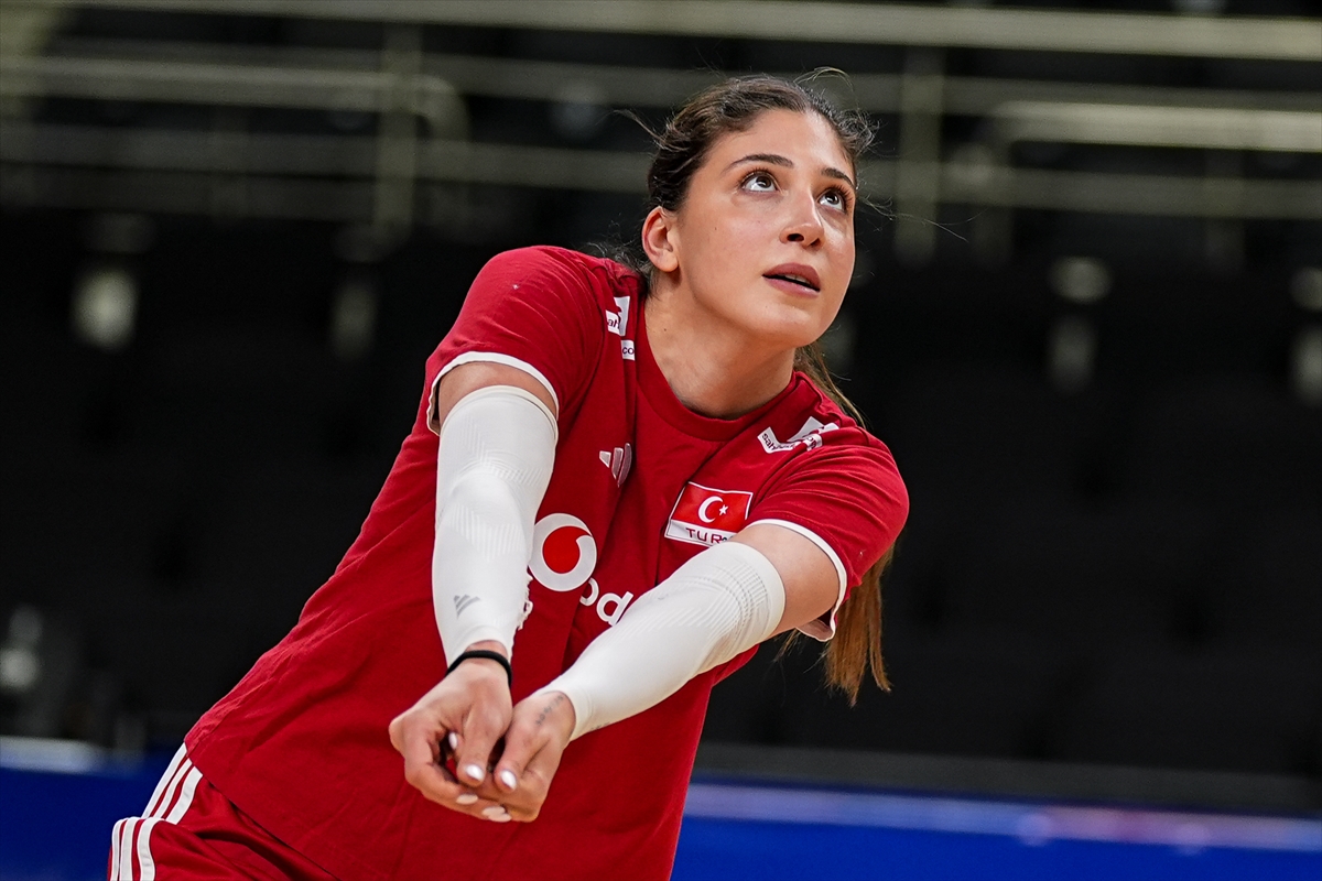 AA-20260616-41691985-41691960-A_MILLI_KADIN_VOLEYBOL_TAKIMINDA_HEDEF_4TE_4
