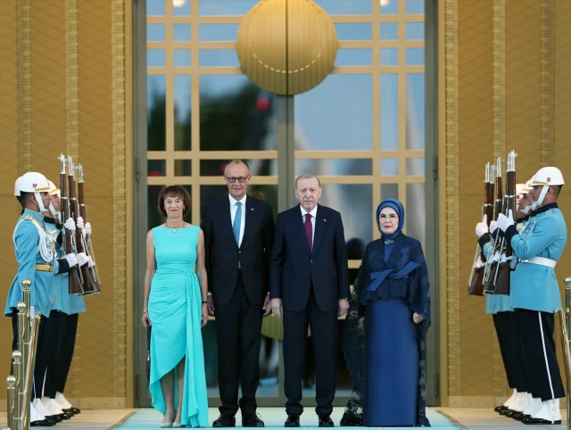 bestepede-resepsiyon-erdogan-c-20028828-6535_1_m