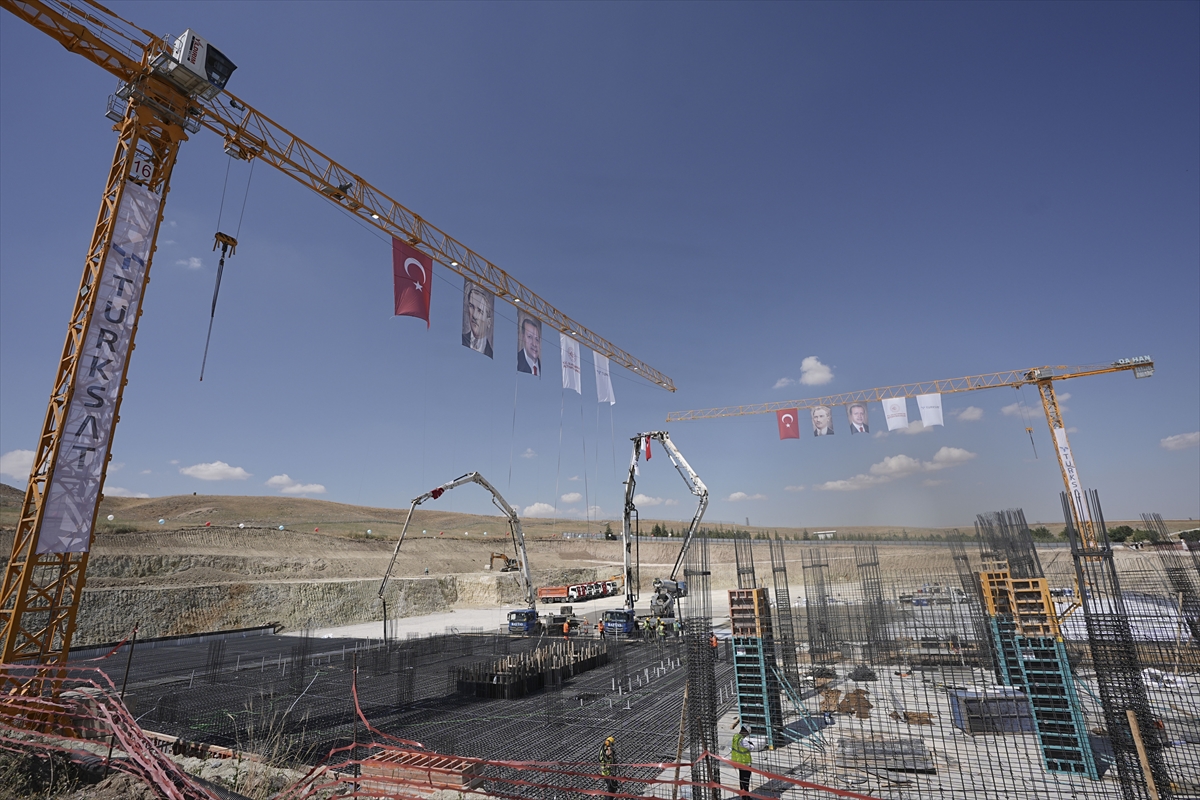 AA-20260722-42037153-42037152-TURKSAT_GOLBASI_VERI_MERKEZININ_TEMELI_TORENLE_ATILDI AA-20260722-42037153-42037152-TURKSAT_GOLBASI_VERI_MERKEZININ_TEMELI_TORENLE_ATILDI