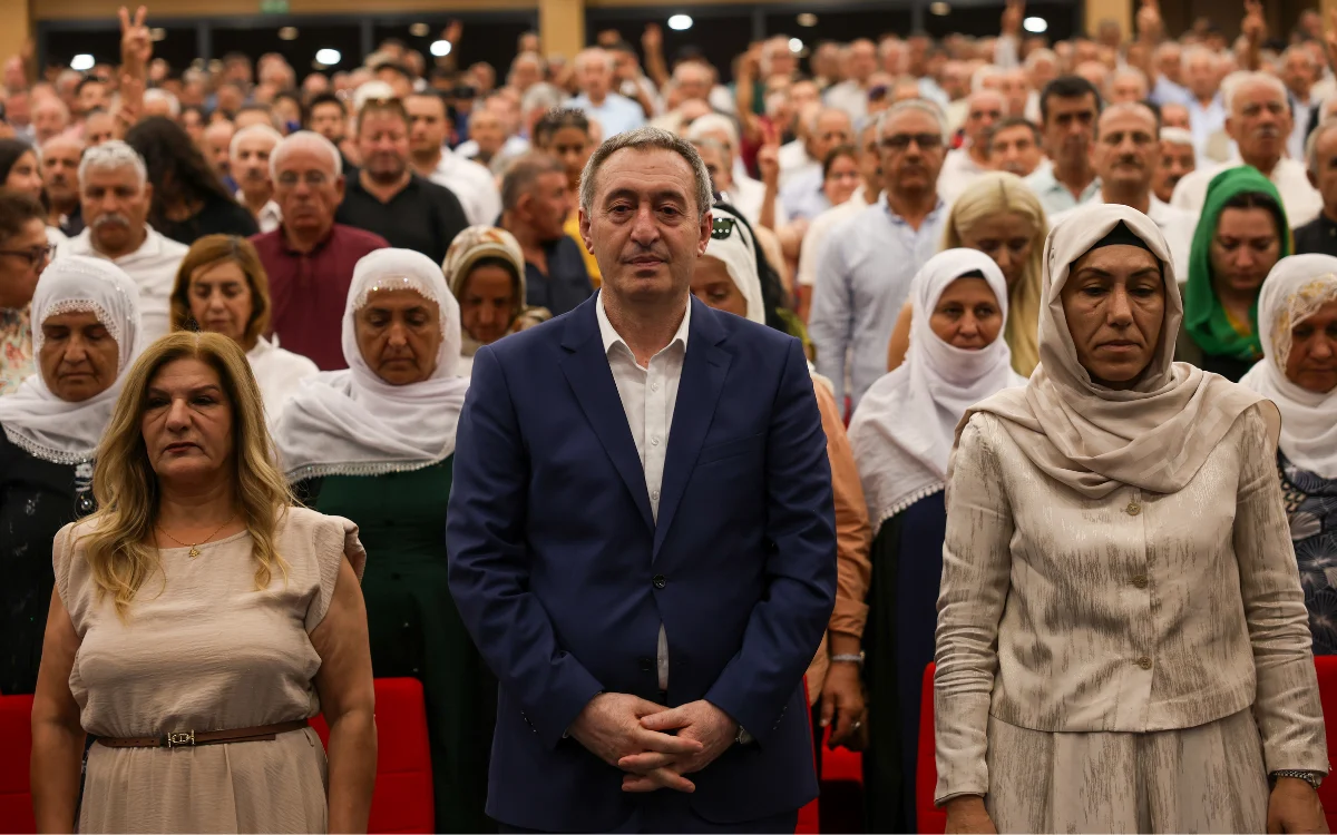 tuncer-bakirhan-cerceve-yasa-kategorik-ayrim-yapmamali tuncer-bakirhan-cerceve-yasa-kategorik-ayrim-yapmamali