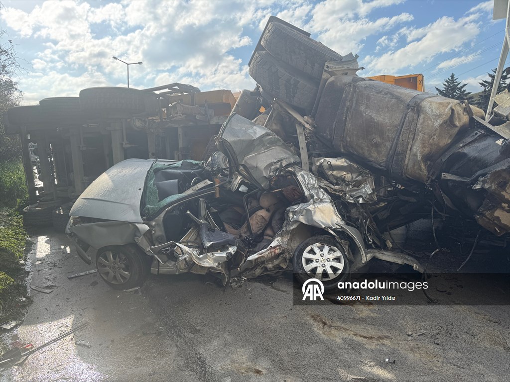 TEM’de feci kaza: 2 kişi hayatını kaybetti