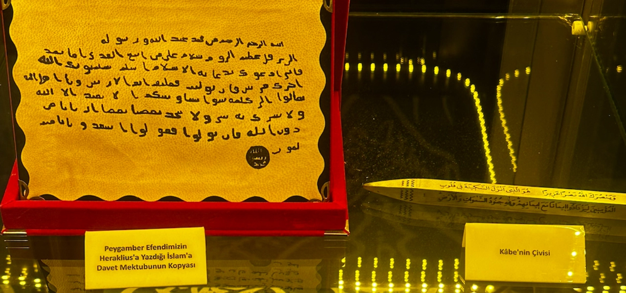 Ankara’da maneviyatın kapıları açıldı: Mukaddes emanetler ilk kez bu kadar yakın