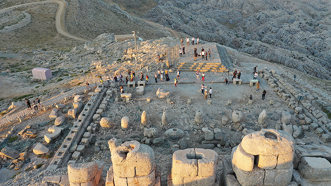 UNESCO mirası Nemrut’ta göçük: Ulaşım durduruldu