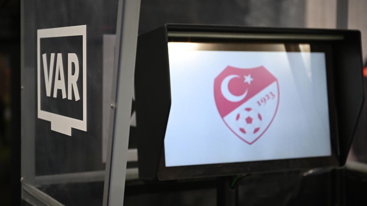 Fenerbahçe-Beşiktaş derbisinin VAR hakemi açıklandı