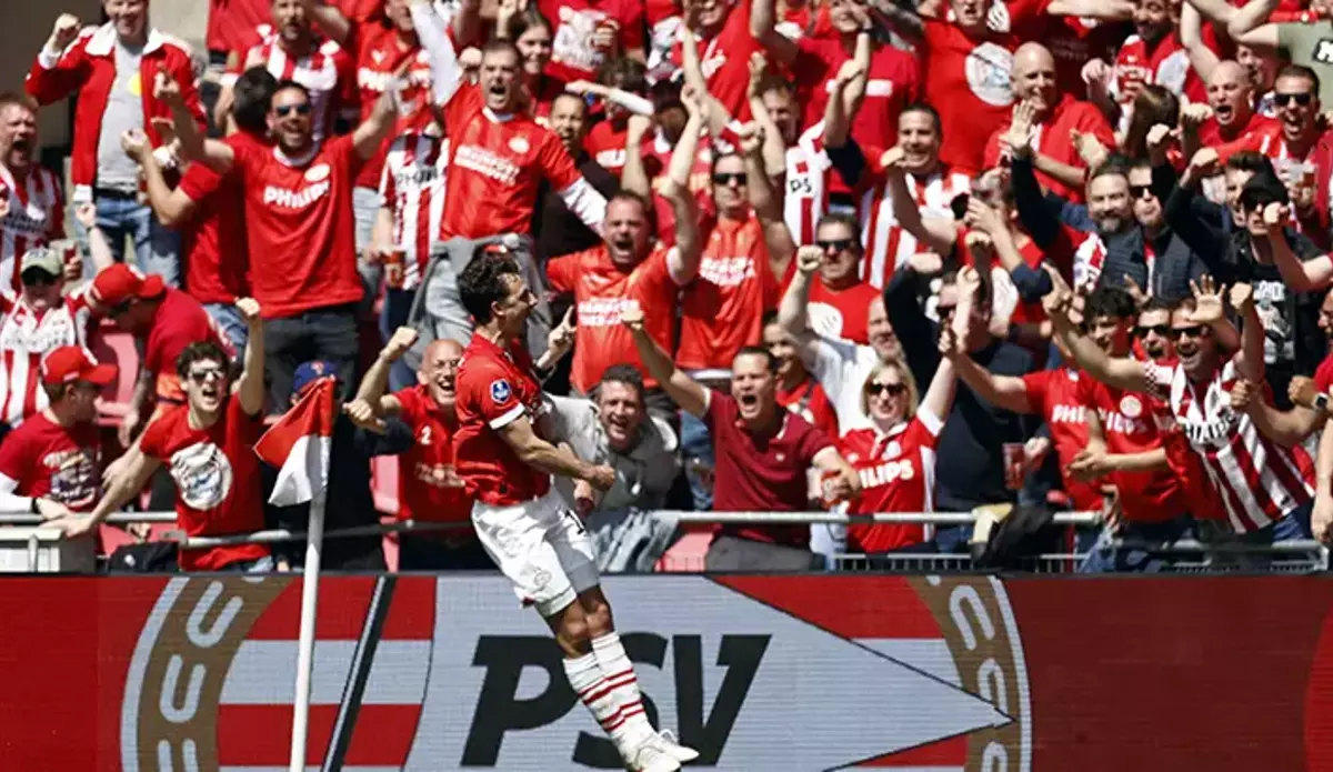 PSV’den erken şampiyonluk: 5 hafta kala ilan etti