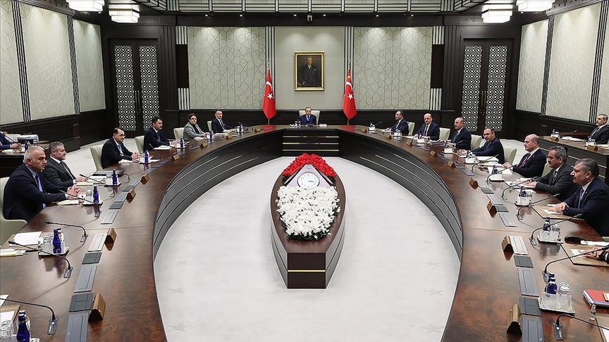 Cumhurbaşkanı kabineyi topluyor: Gündem ateş çemberi